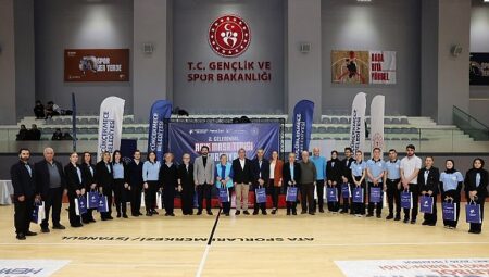 2. Geleneksel Açık Masa Tenisi Turnuvası Düzenlendi