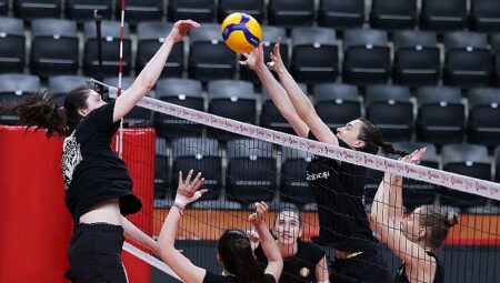 Eczacıbaşı Dynavit, yarı final ilk maçına çıkıyor