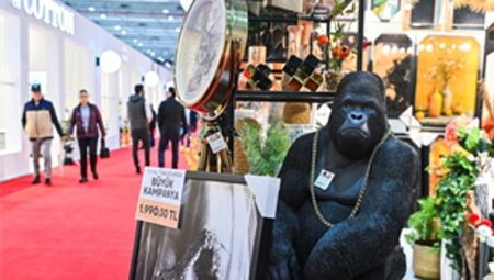 İZFURNEX 2026 – İzmir Mobilya Fuarı kapılarını açtı