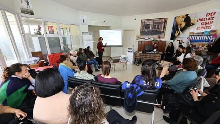 İzmir Büyükşehir Belediyesi’nden Kadınlara Sağlık Eğitimi