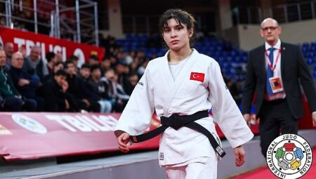 Kocaeli’nin altın kızı, Tuğçe Beder şampiyon!