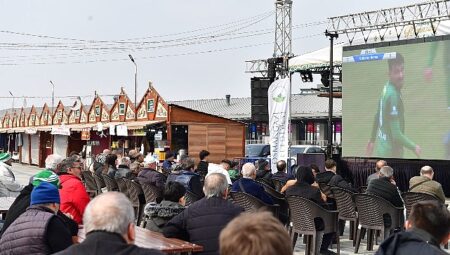 Osmangazi Meydanı’nda Bursaspor Coşkusu Yaşandı