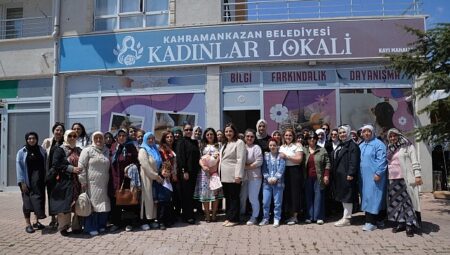 ‘Baş Ağrısı’ Seminerine Yoğun İlgi