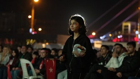 İzmitli Kerem attı, “Dünyalar” bizim oldu