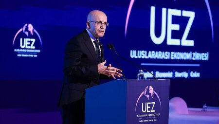 Mehmet Şimşek’ten  UEZ’de güçlü ekonomi vurgusu:     Şoklara karşı hazırlıklıyız, program çalışıyor
