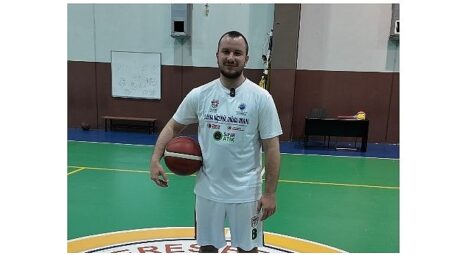 Menderes Belediyesi Basketbol Takımından Dikkat Çeken Hareket